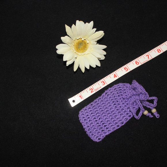 🌈 NEW Crochet Medicine Coin Crystal Holder Boho HANDCRAFTED - Picture 1 of 4